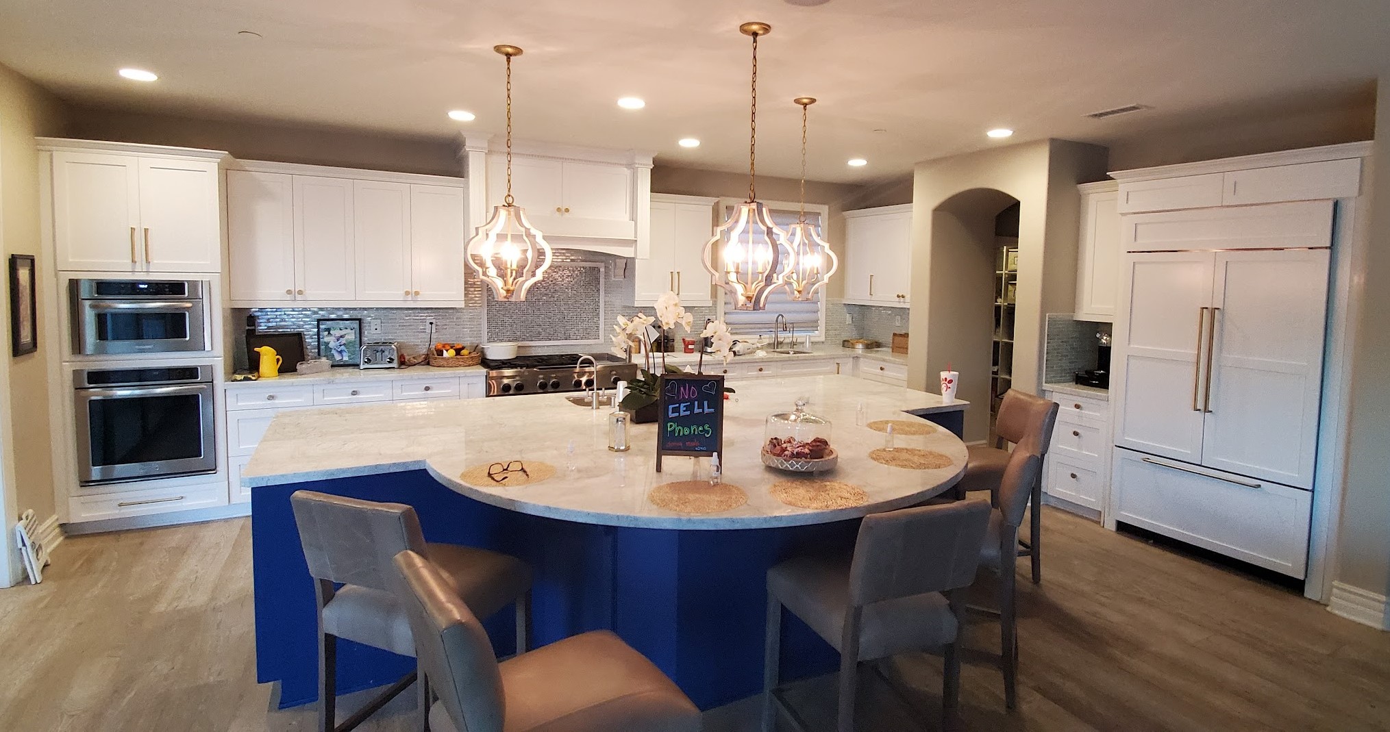 Transitional White & Navy Kitchen