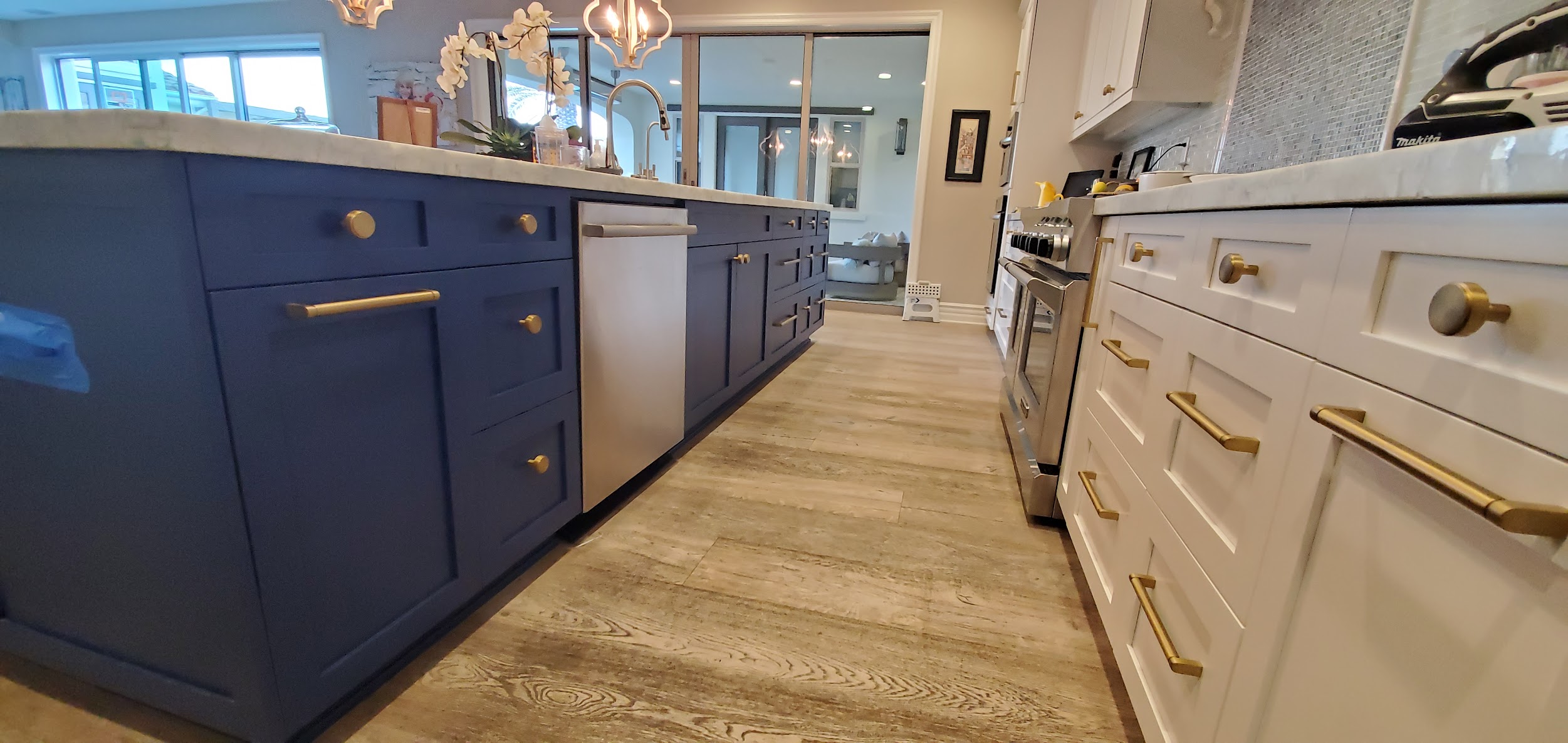 Transitional White & Navy Kitchen